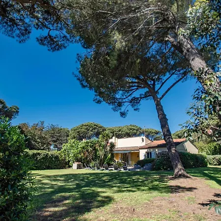 Holiday home Les Myrtes